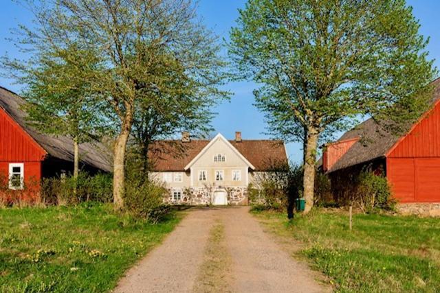 Aengaroeds Gard Aparthotel Ljungbyhed Exterior photo